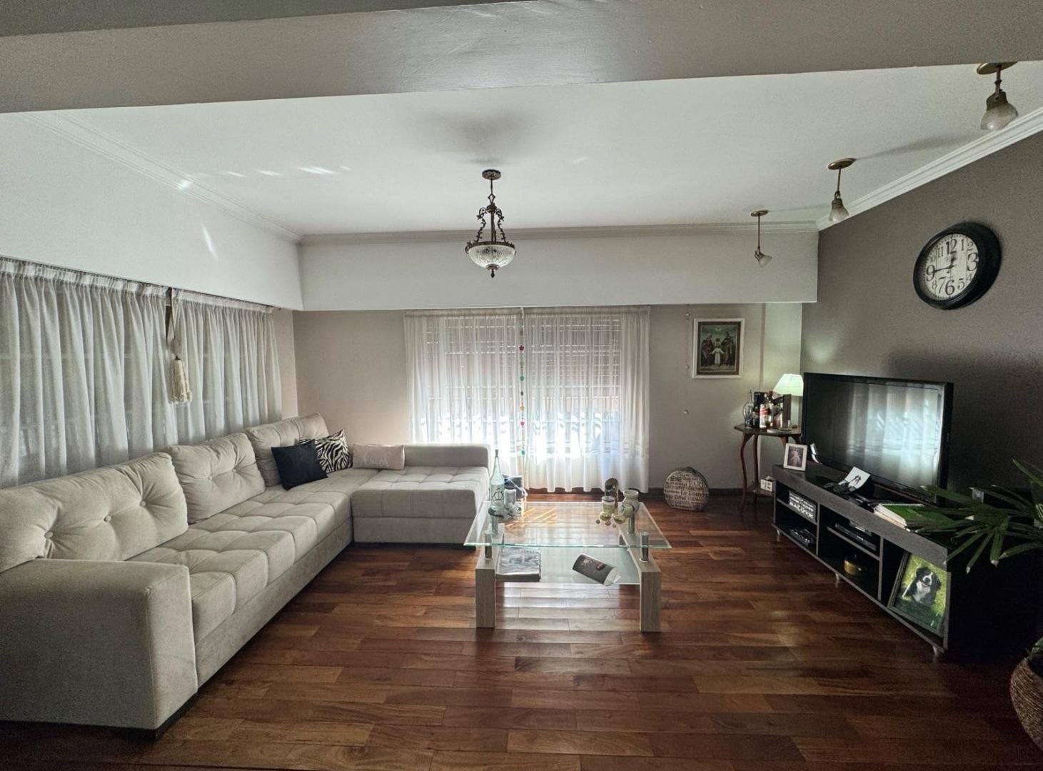 Foto de Casa 4 dormitorios, cochera, patio y local en Belgrano, imagen 3