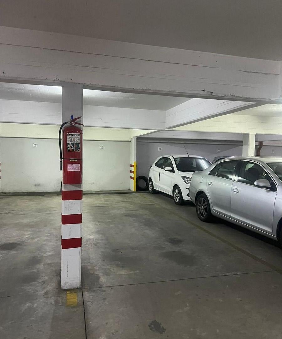 Foto de Cochera en venta - Zona Centro, imagen 2