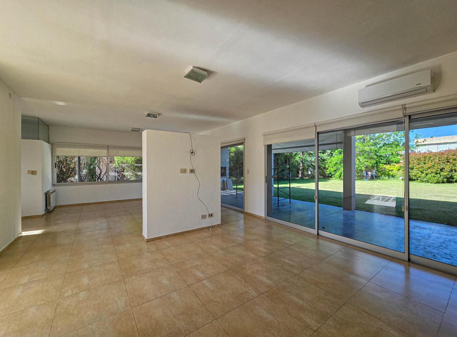 Foto de Casa de 3 dormitorios en Barrio Privado Miraflores, Funes Hills, imagen 2