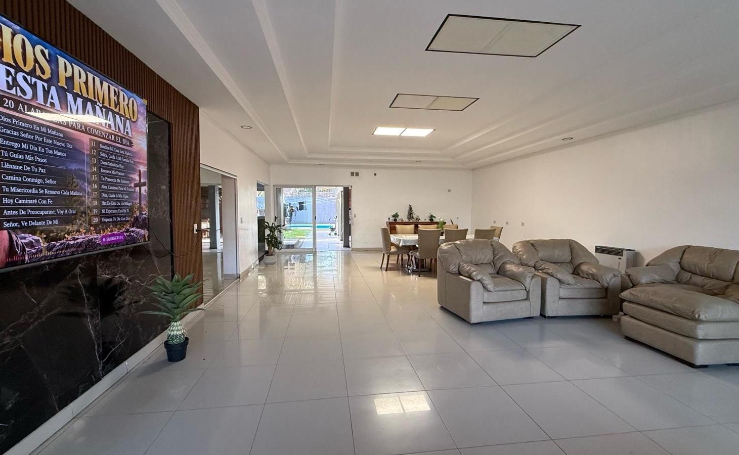 Foto de Casa En venta 4 dormitorios - La Carolina, imagen 4