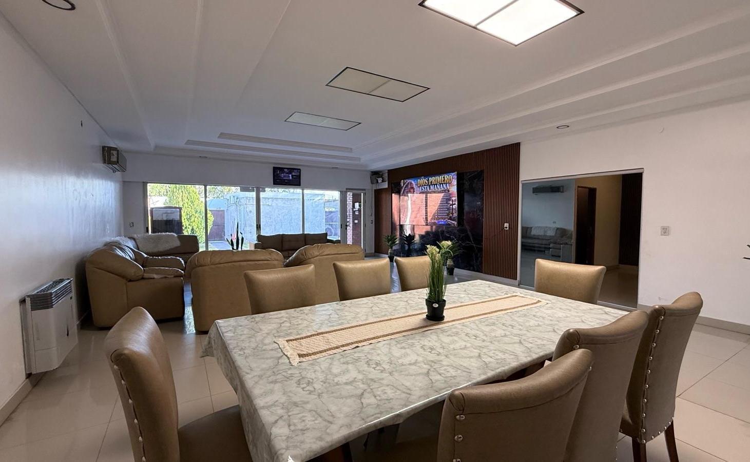 Foto de Casa En venta 4 dormitorios - La Carolina, imagen 5