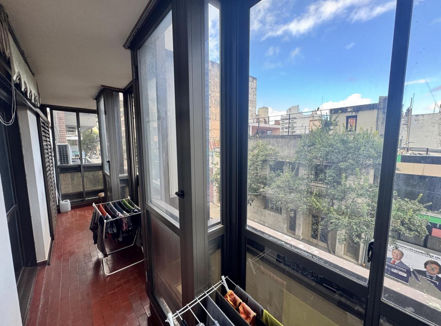 Foto de Venta Departamento 3 Dormitorios - Centro - Cerca Facultad UTN, imagen 2