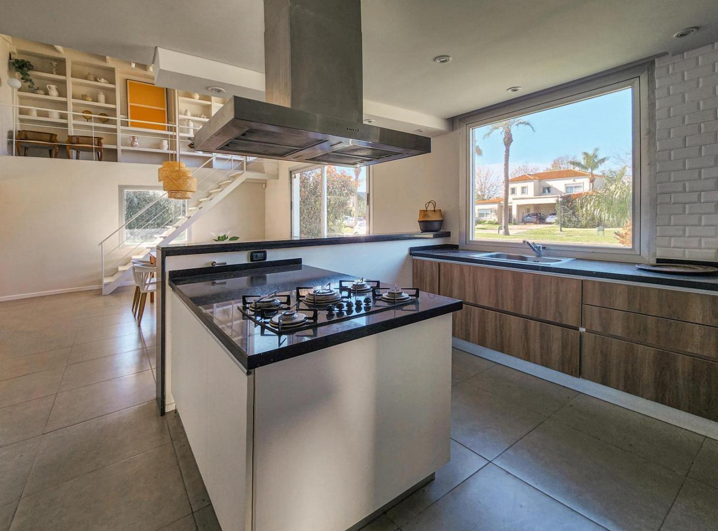 Foto de Casa de 3 dormitorios, pileta y jardín. Funes Hills Miraflores, imagen 4