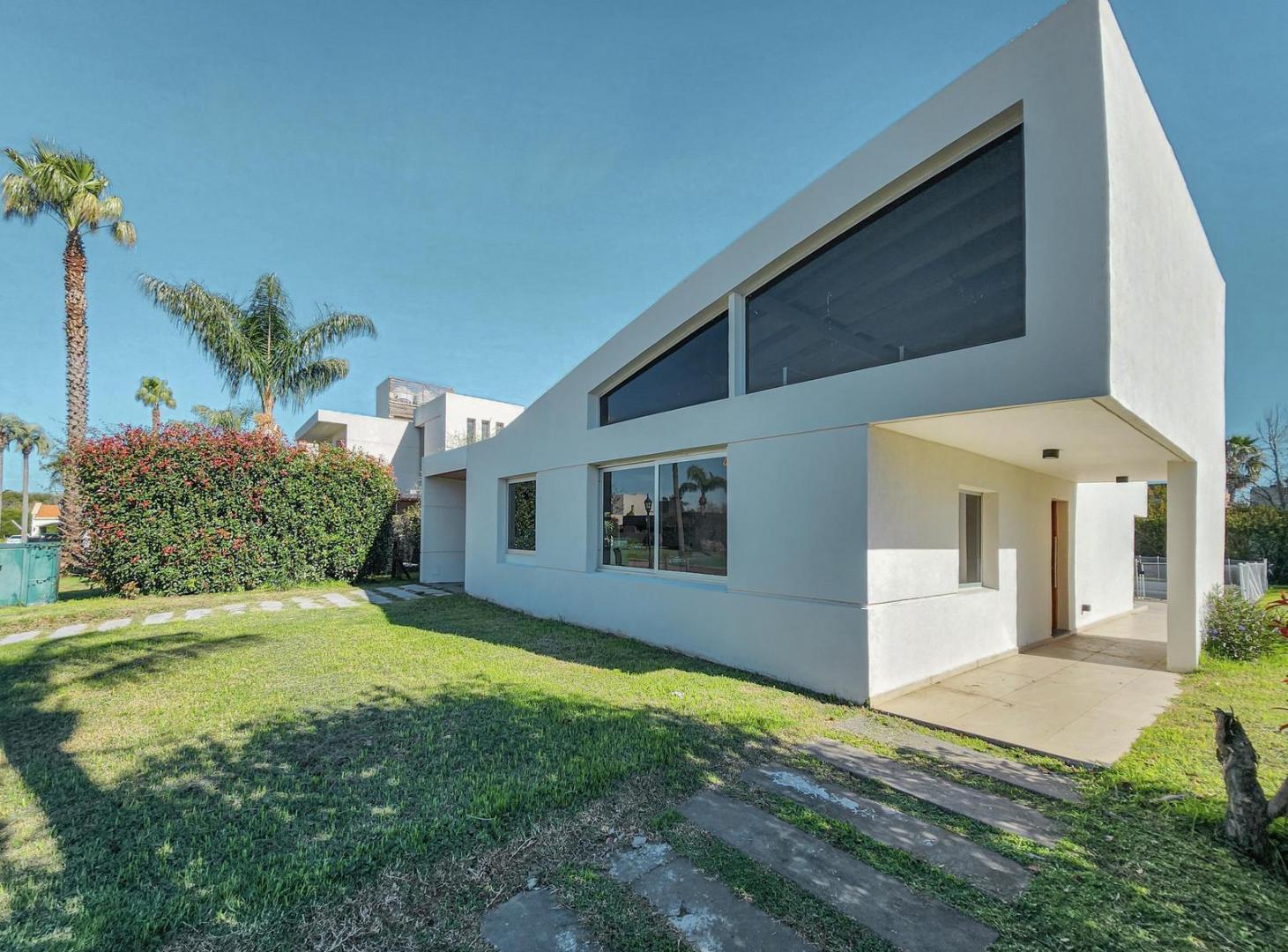 Foto de Casa de 3 dormitorios, pileta y jardín. Funes Hills Miraflores, imagen 3