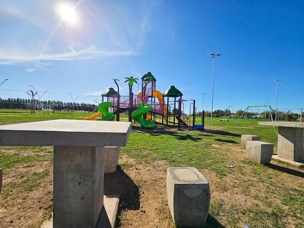 Foto de Terreno 300 m2 en EcoLagos Este - Oportunidad - Todos los servicios, imagen 5