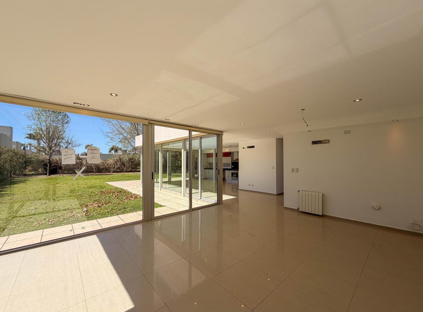 Foto de Casa en Miraflores (Funes Hills), imagen 2