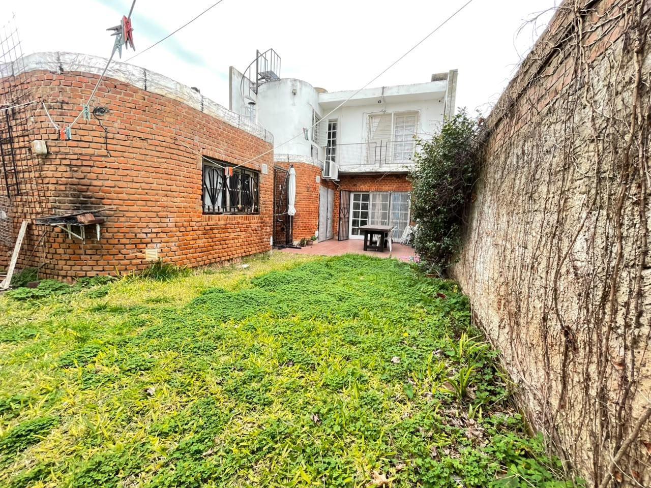 Foto de Casa 4 dormitorios + COCHERA - ALQUILER O VENTA ., imagen 3