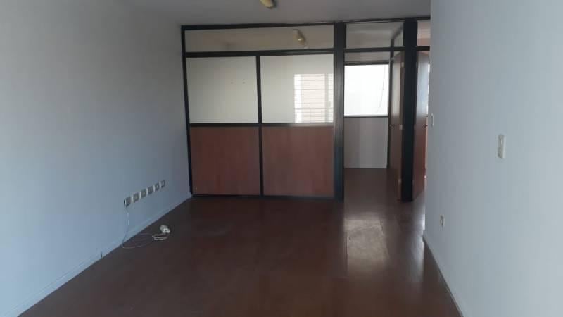 Foto de Oficina piso exclusivo equipada - Montevideo 2420 6º A, imagen 1