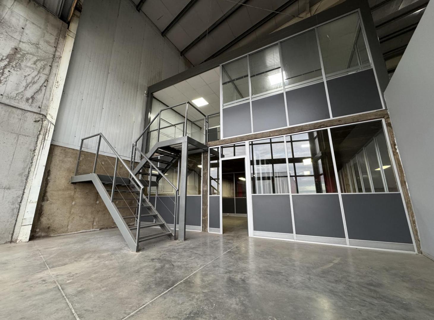 Foto de Nave Industrial en Alquiler – 850 m² de Galpón 200 m² de Oficinas, imagen 4