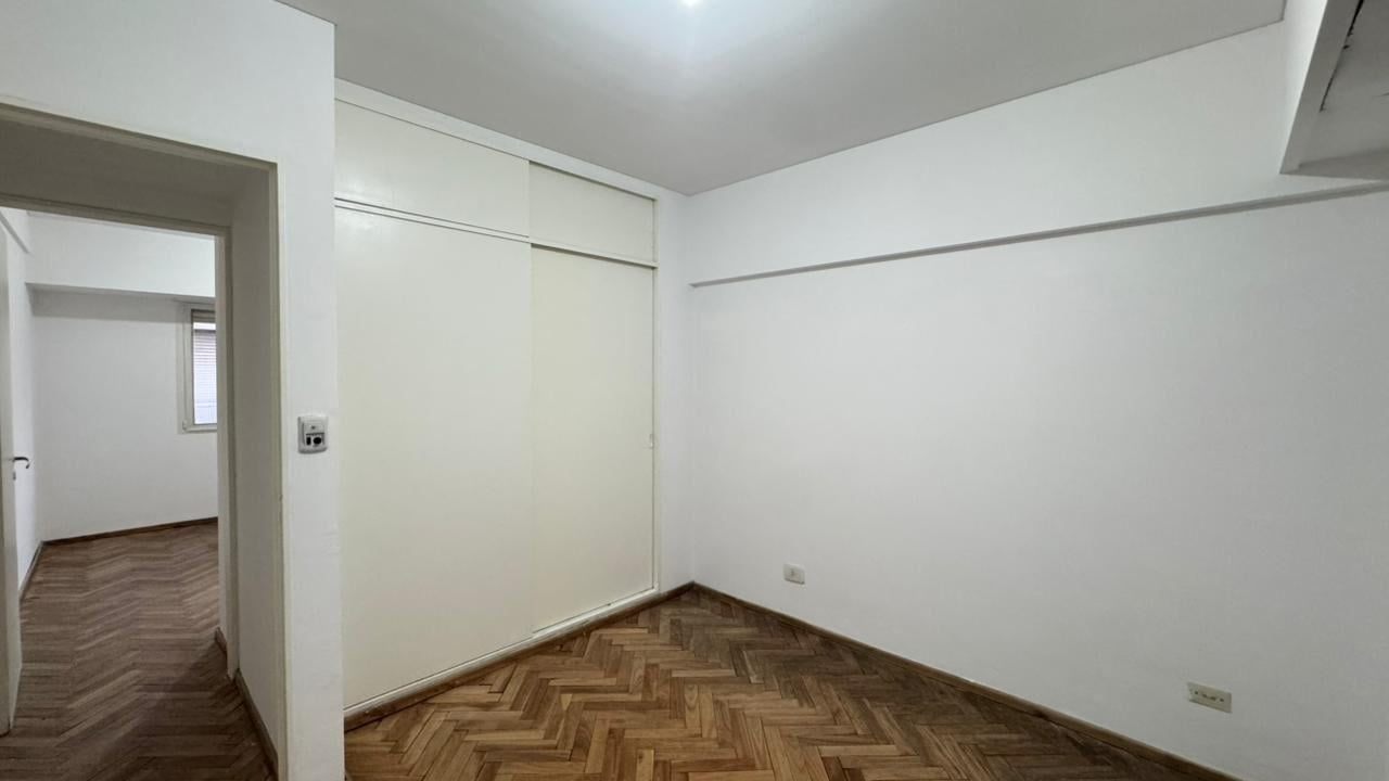 Foto de Departamento en zona Centro de tres dormitorios con balcón. Reciclado, imagen 5