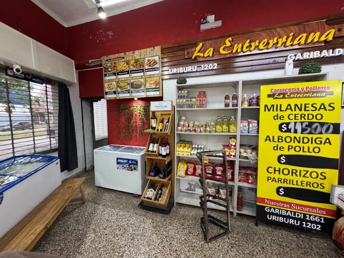 Foto de Local comercial en importante esquina, imagen 4