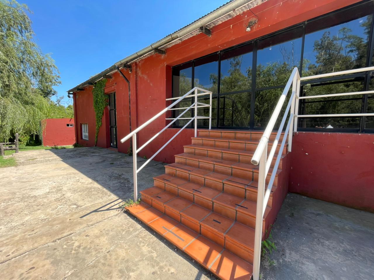 Foto de Galpón - Local - Alquiler para Gastronomia o Gimnasio usos multiples, imagen 2