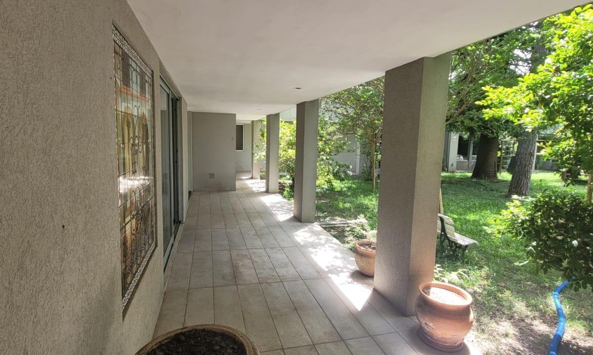 Hermosa Casa - Villa Elisa 3