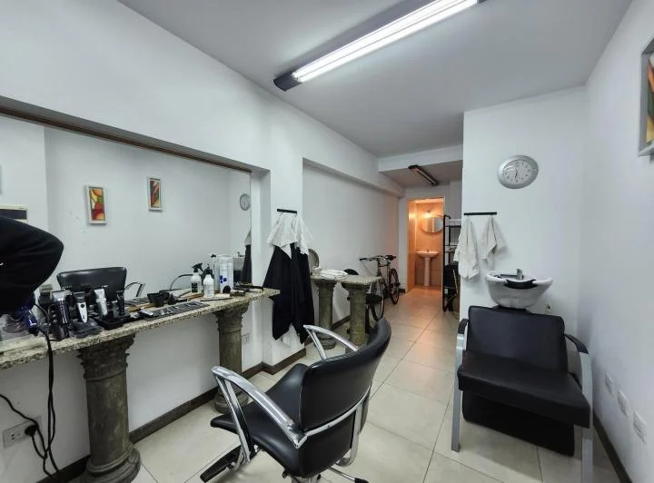 Alquiler Local Oficina en Abasto ideal Peluqueria 3