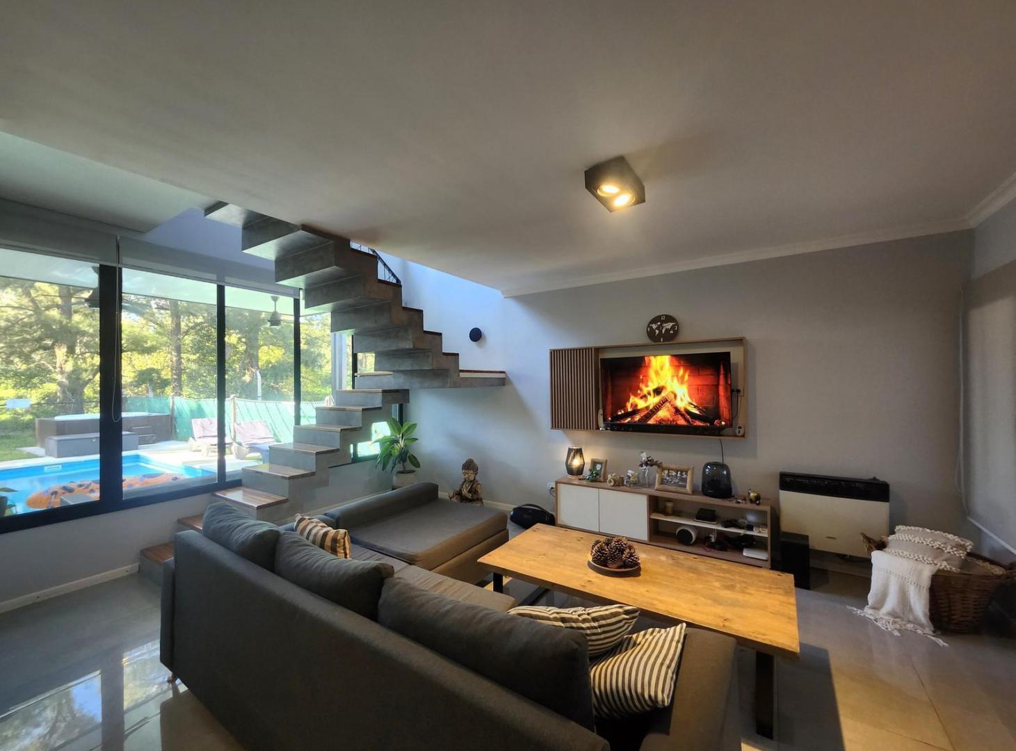 Foto de Venta de casa en Brisanova de 3 dormitorios quincho y pileta amoblada, imagen 3