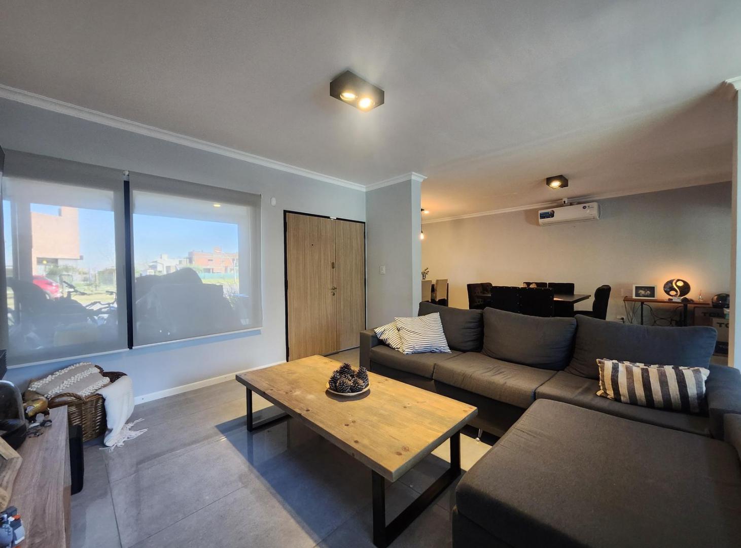 Foto de Venta de casa en Brisanova de 3 dormitorios quincho y pileta amoblada, imagen 1