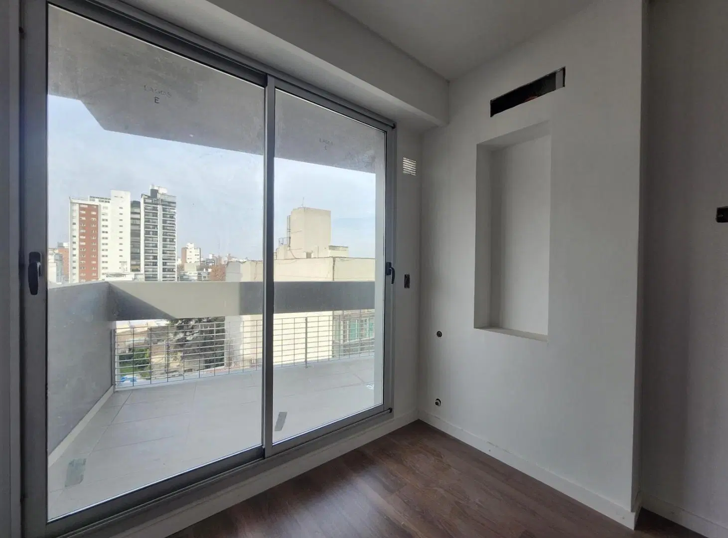 Venta departamento de 1 dormitorio a estrenar en Lourdes con calidad y diseño 3