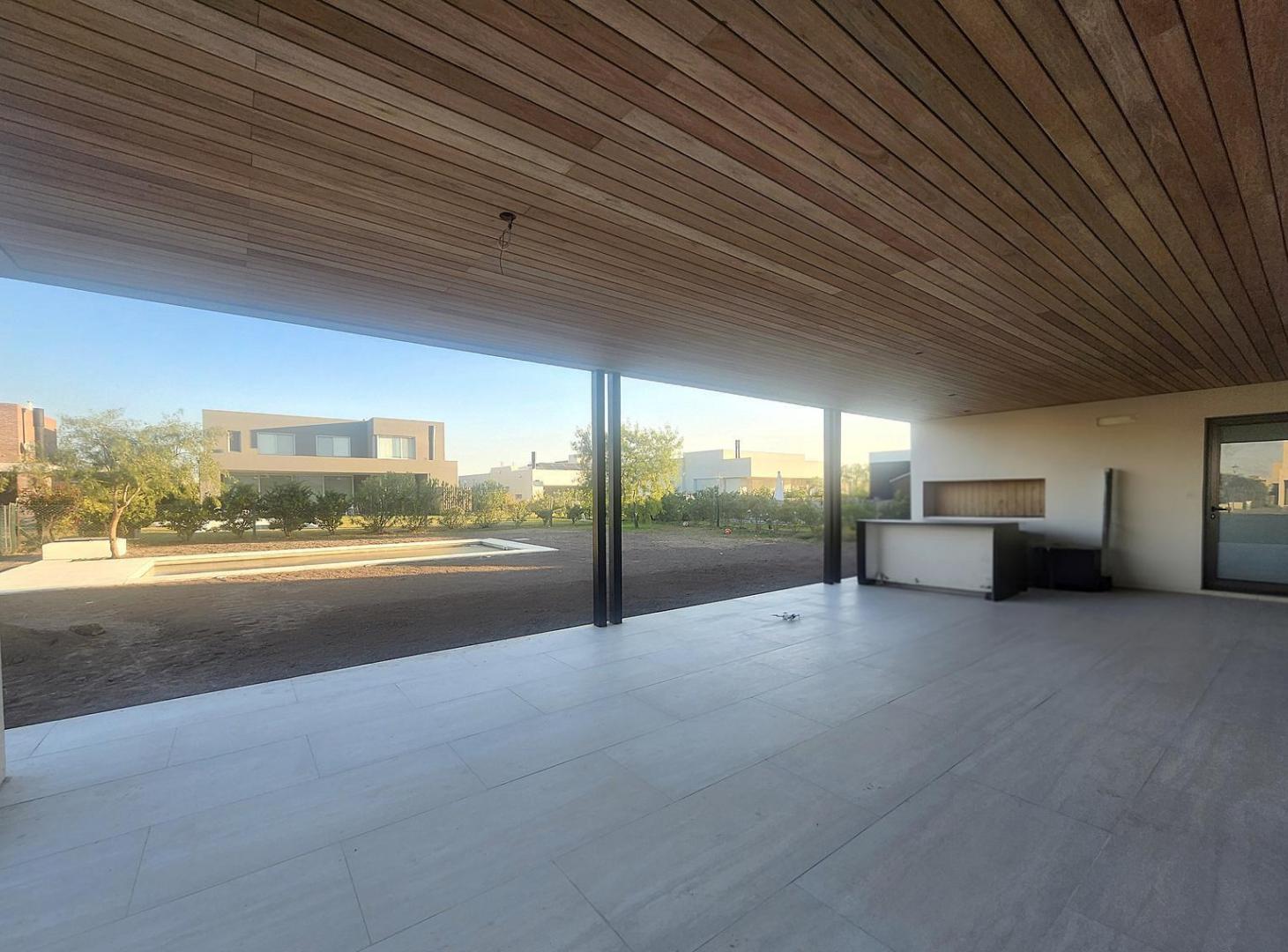 Foto de Venta Casa a estrenar en obra en Vida Barrio Cerrado Funes, imagen 5