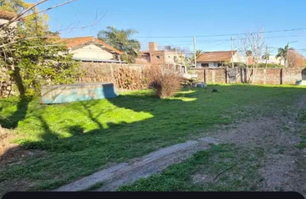 Venta casa con lote de 766 mt2