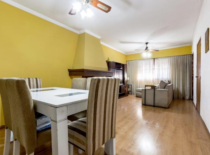 VENTA - Casa de 3 dormitorios, cochera, jardín y pileta - Rosario. 4