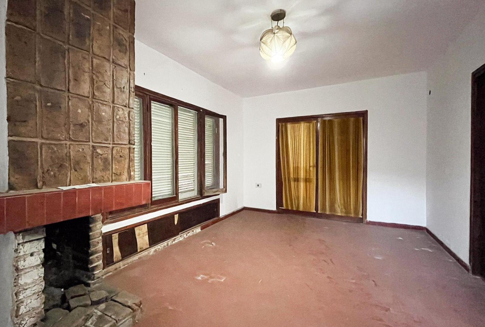 Foto de VENTA - Casa tres dormitorios, cochera y parque en Soldini, imagen 2