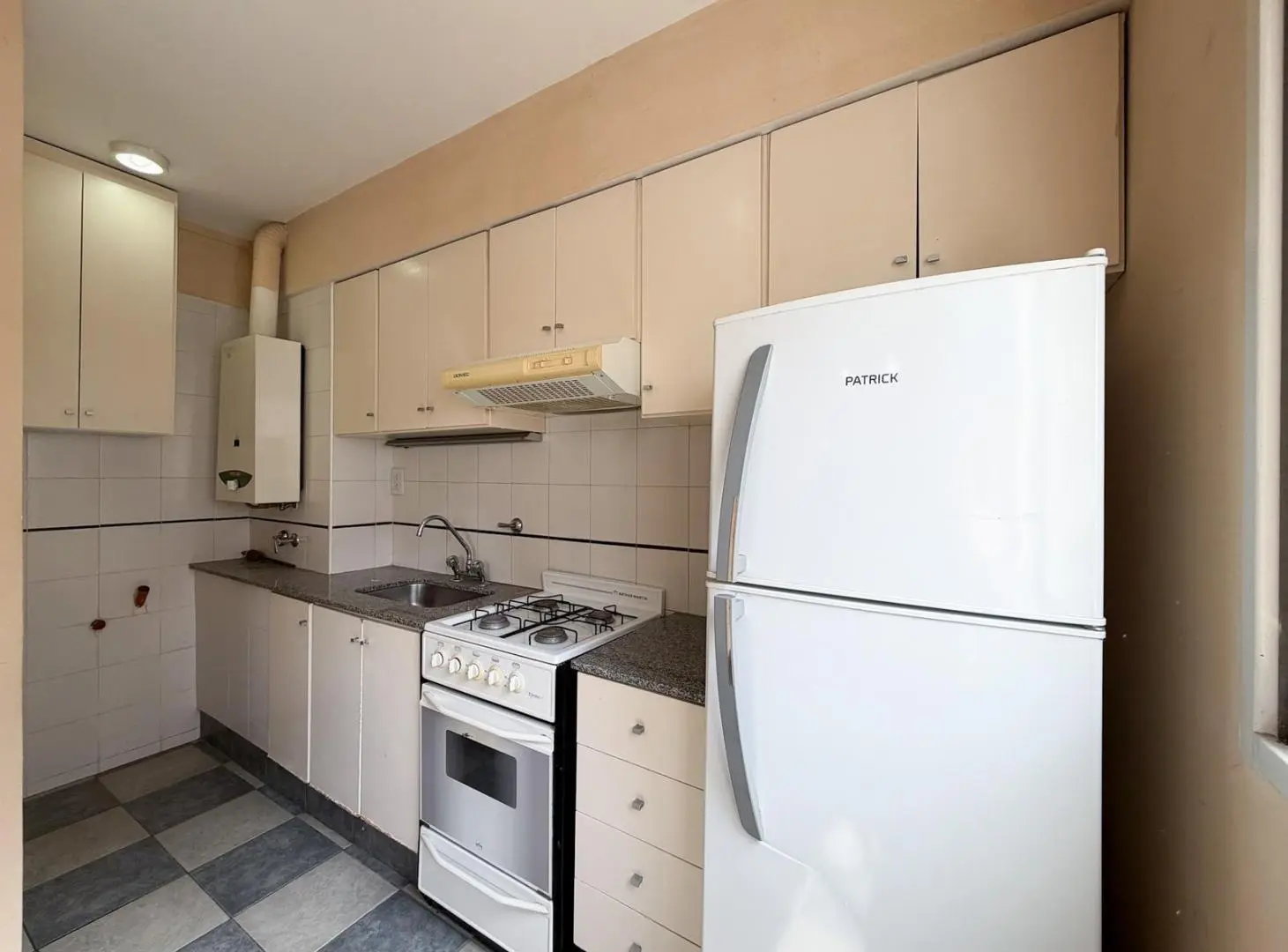 VENTA - Departamento de 2 Dormitorios con balcón - Pichincha, Rosario. 4