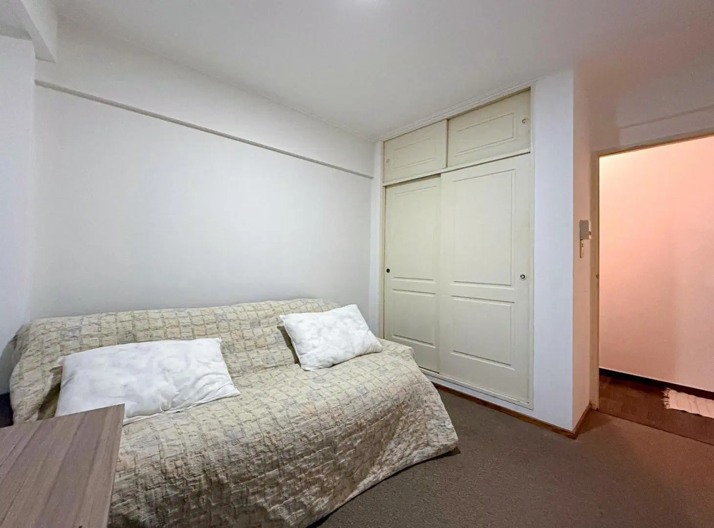VENTA/PERMUTA: Departamento de 2 Dormitorios con Balcón y Cochera. 4