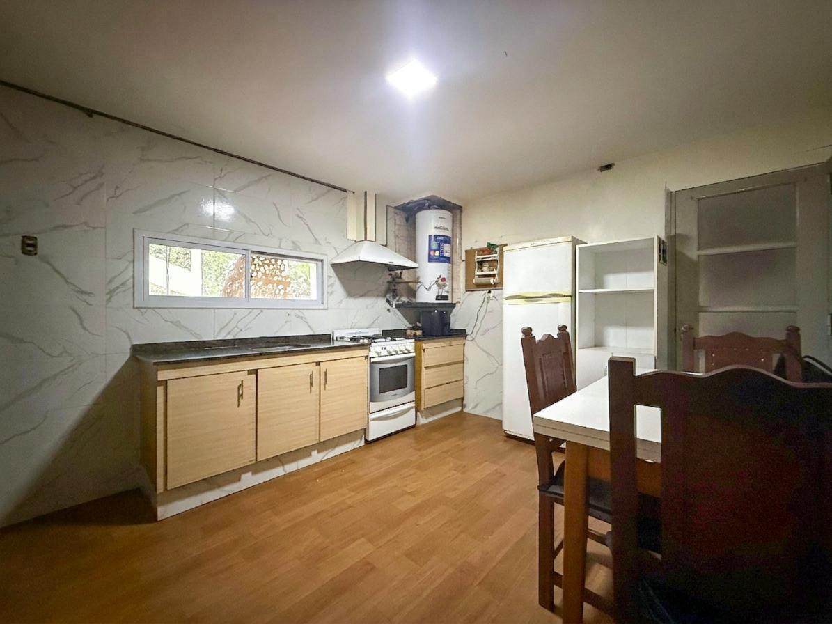 Foto de VENTA/PERMUTA: Casa de 2 Dormitorios con Patio y Cochera. Cañada de, imagen 4