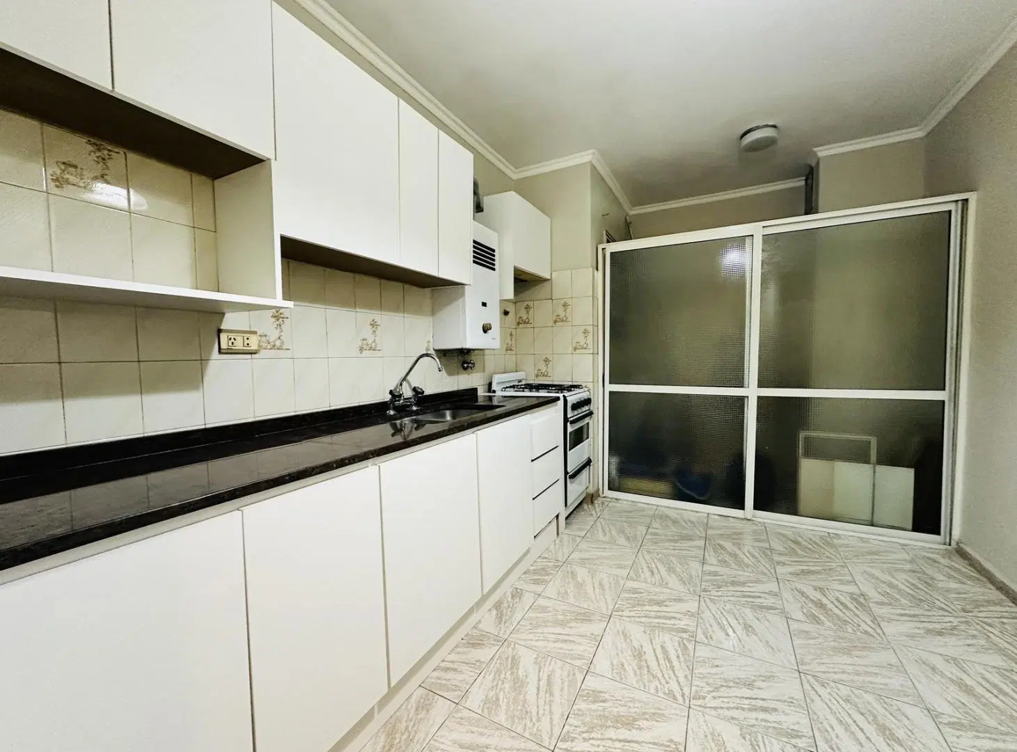 ALQUILER- Departamento de 3 dormitorios, Centro, Rosario. 4