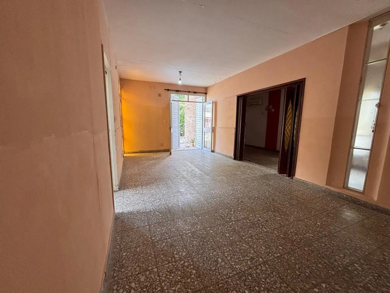 VENTA casa en Casilda de 3 dormitorios con cochera. 3
