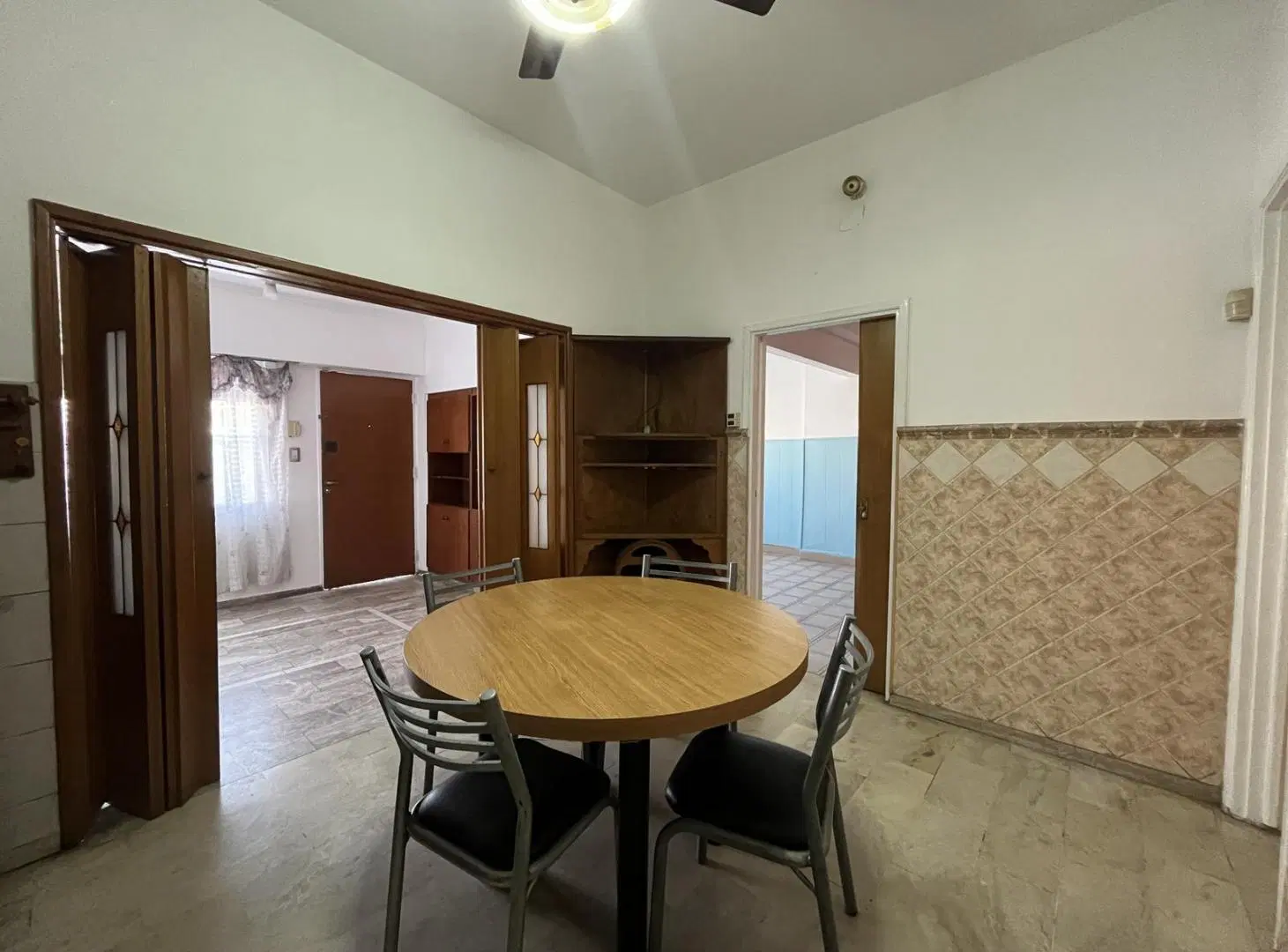 VENTA/PERMUTA-Casa al frente 3 dormitorios,cochera, quincho y piscina en barrio Las Delicias Rosario 3
