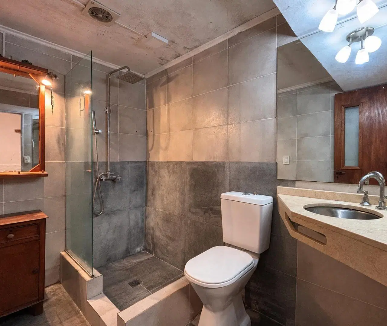 VENTA / PERMUTA - Casa de pasillo de 3 dormitorios. Barrio La Sexta, Rosario. 5
