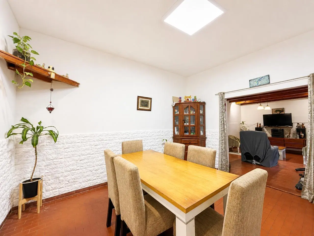 VENTA / PERMUTA - Casa de pasillo de 3 dormitorios. Barrio La Sexta, Rosario. 3