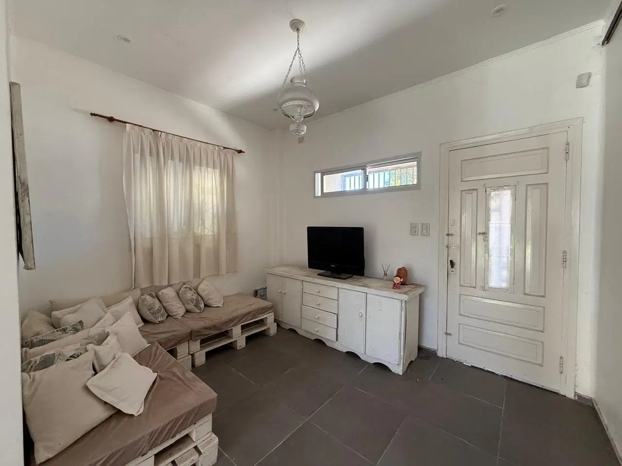 VENTA - Casa de un dormitorio con patio y parrillero - Sarmiento, Rosario. 3