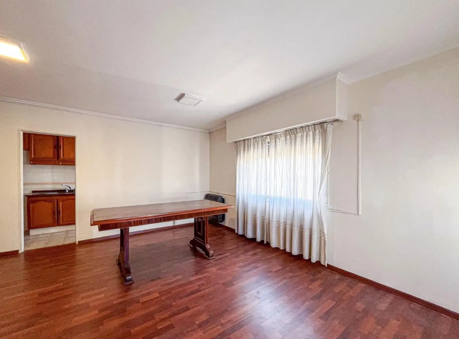 VENTA/ PERMUTA- Departamento de 3 dormitorios y balcón- Centro, Rosario 1