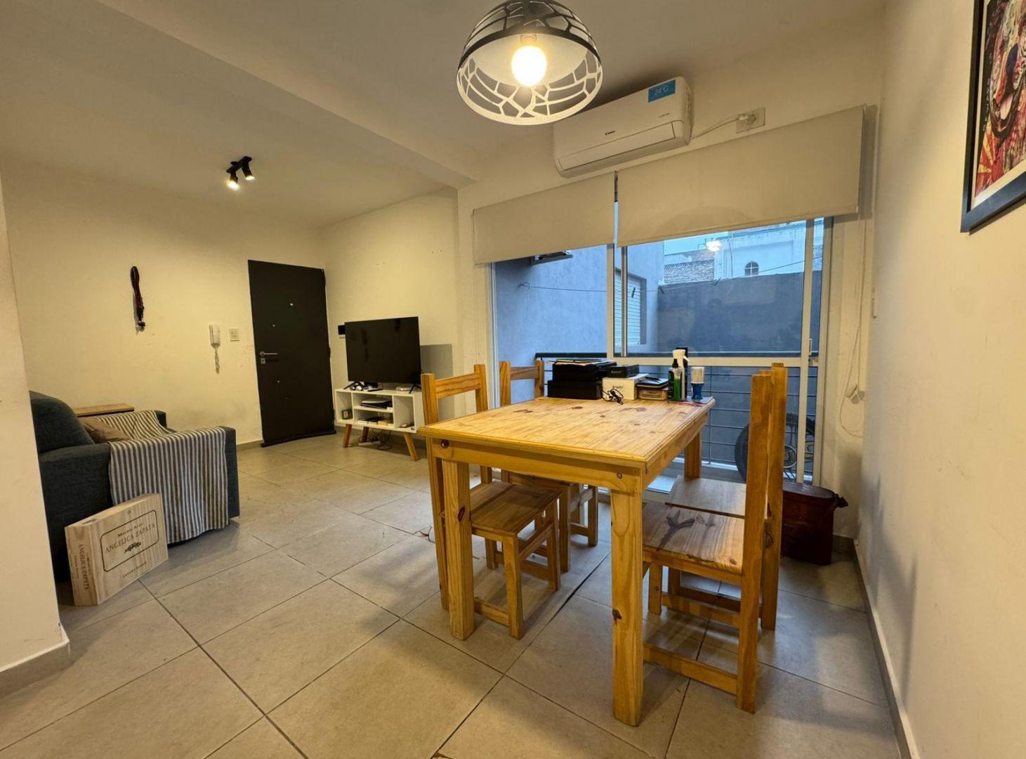 VENTA Departamento 1 dormitorio con balcon, Lourdes, Rosario.