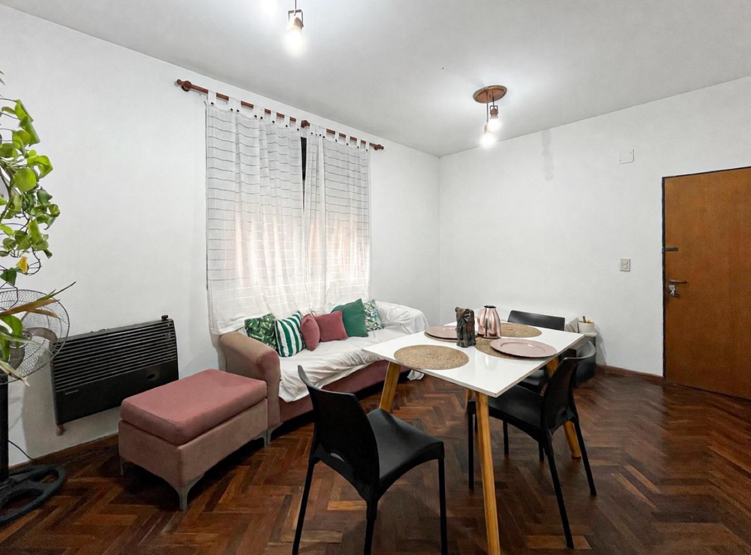 Foto de VENTA/ PERUTA- Departamento de 2 dormitorios en República de la Sexta, imagen 3