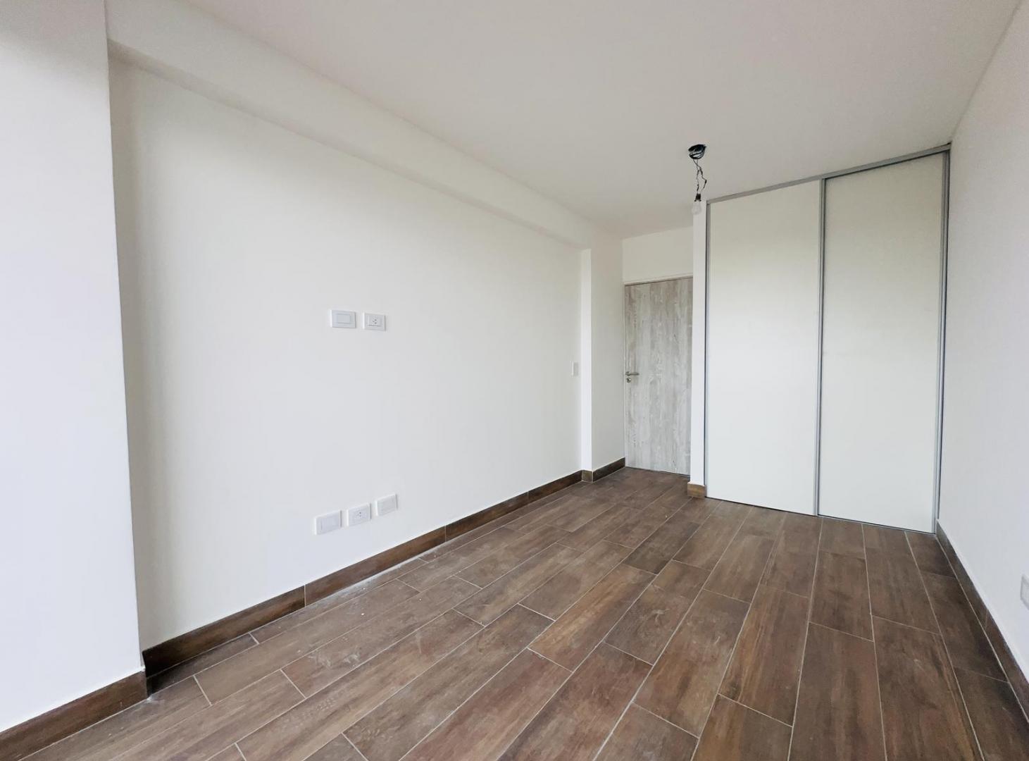 Foto de VENTA / PERMUTA - Departamento de 1 dormitorio con cochera y amenities, imagen 4