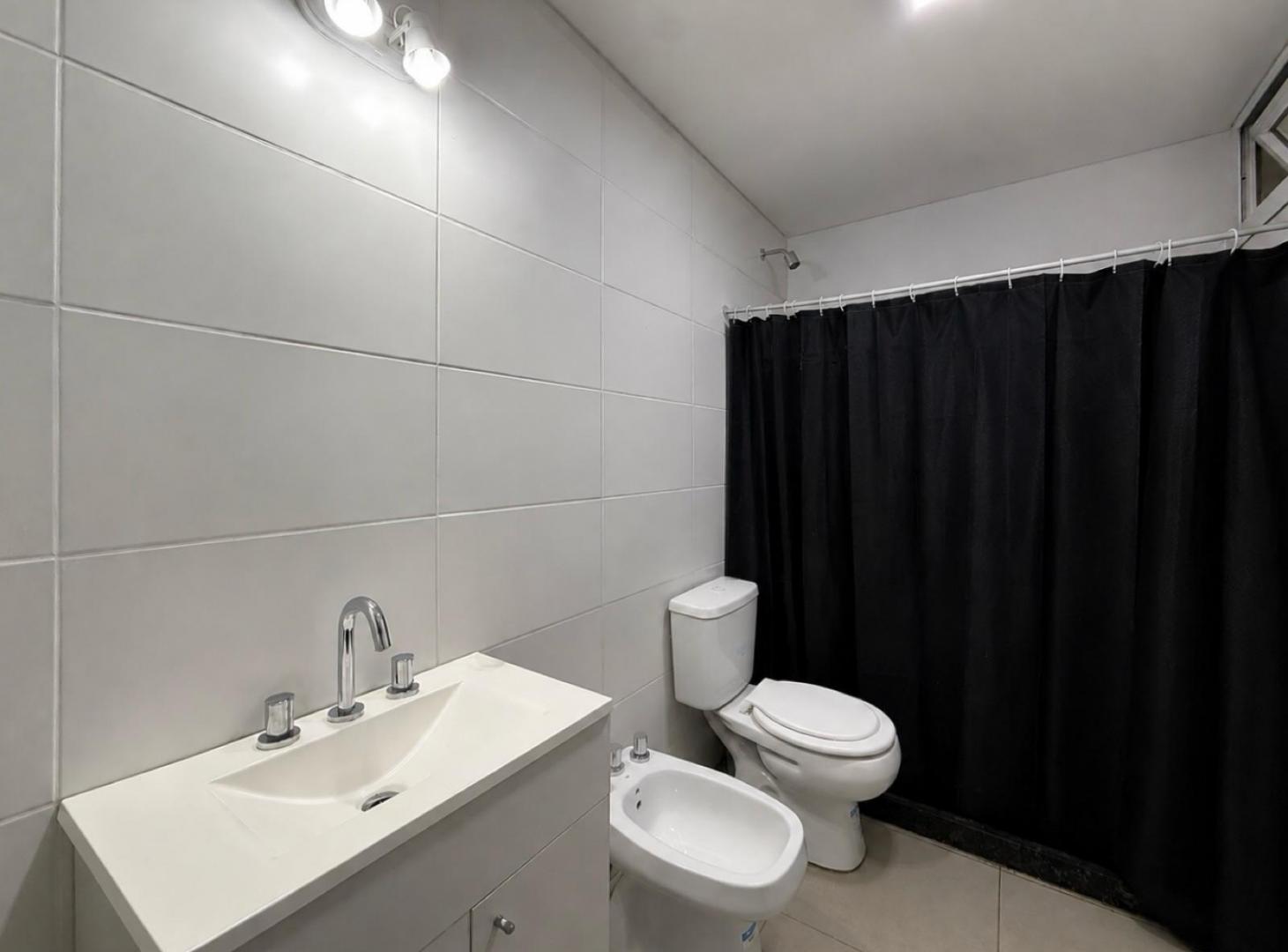 Foto de VENTA/ PERMUTA- Departamento de 1 dormitorio y balcón - Edificio DUET, imagen 3