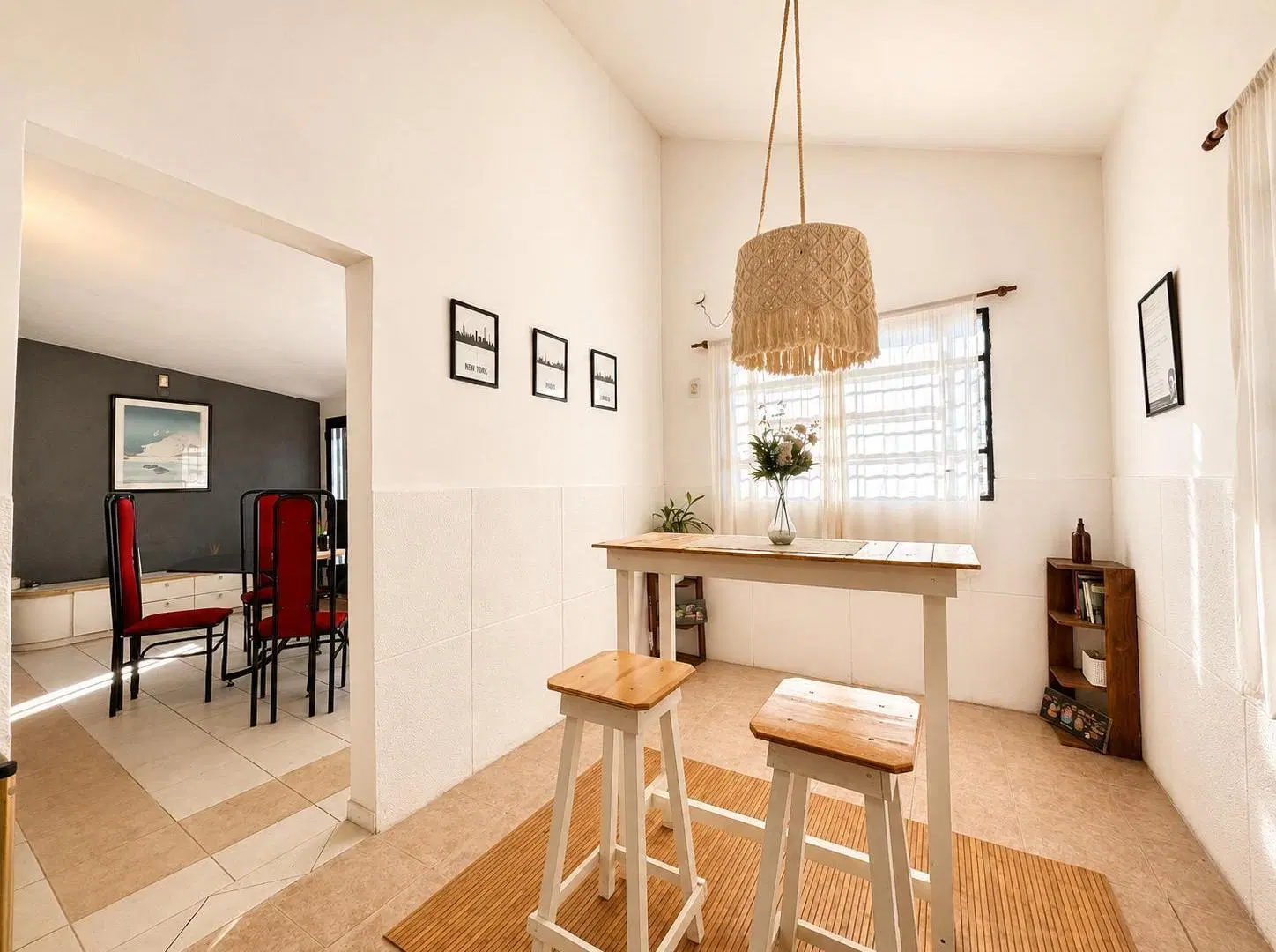 VENTA - Casa de 2 dormitorios con pileta y amplio parque 5