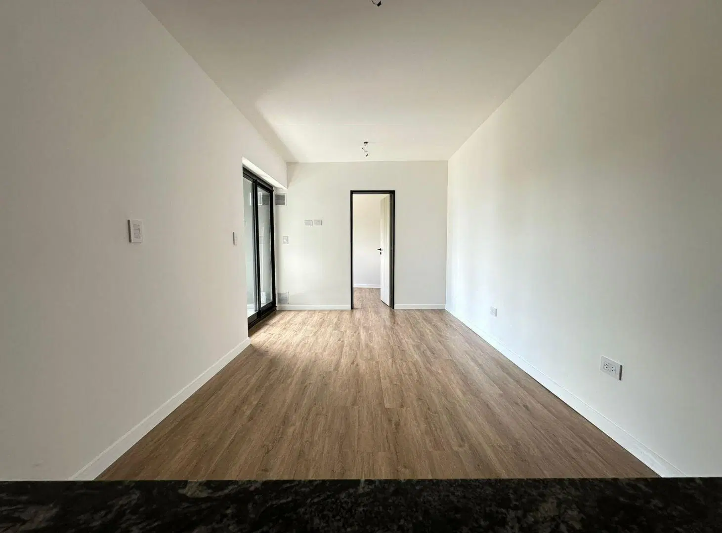 Departamento en alquiler de 1 dormitorio con terraza y parrillero exclusivo. 2
