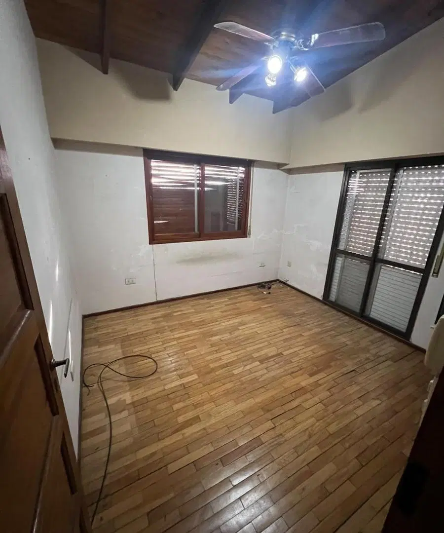 VENTA - Casa de 3 dormitorios con cochera, centro, Rosario.- 4