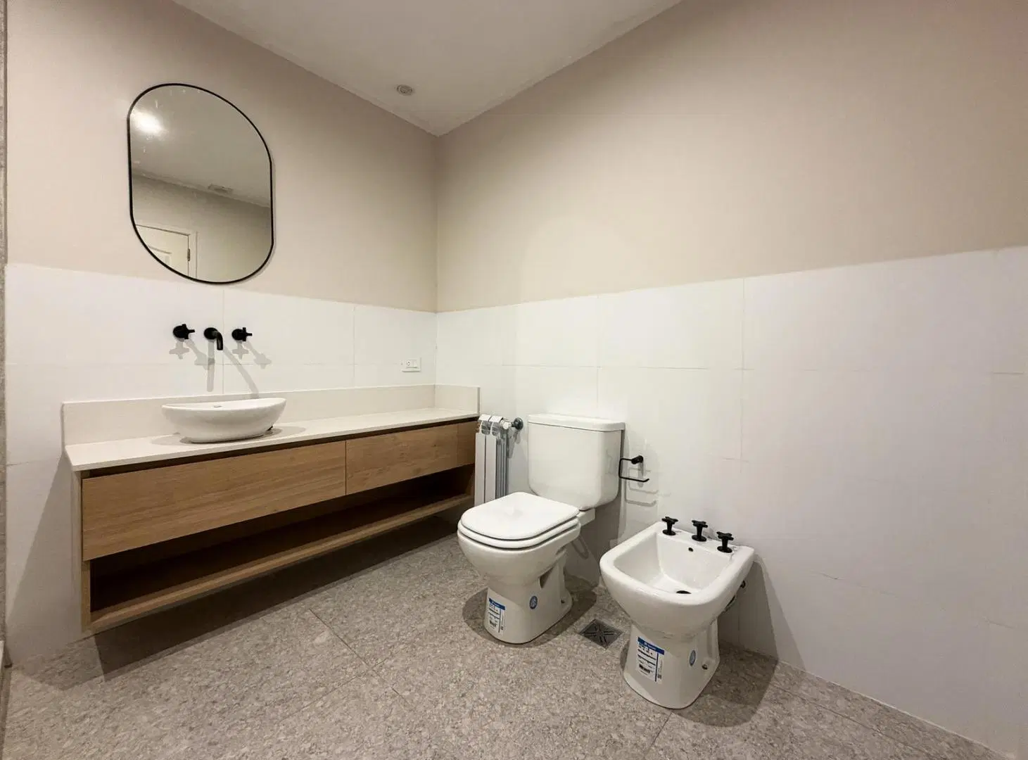 VENTA - Casa de pasillo 3 dormitorios, barrio Lourdes, Rosario 1