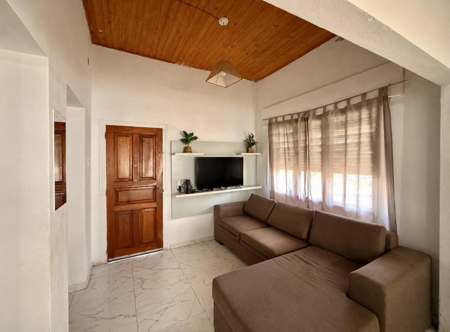 Foto de VENTA/ PERMUTA- Casa de tres dormitorios - Cañada de Gómez, imagen 2
