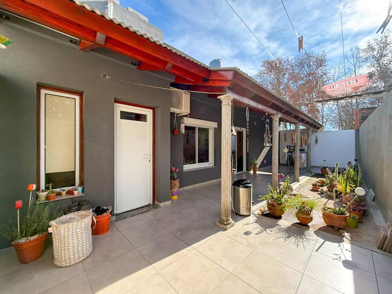 Foto de VENTA/PERMUTA: Casa de 4 con Cochera y Patio. Cañada de Gómez, imagen 4