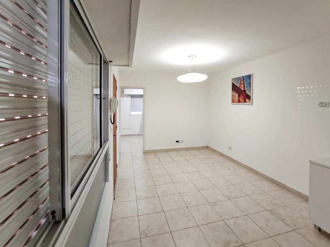 Foto de Venta Departamento de 1 dormitorio en barrio Echesortu, Rosario., imagen 5