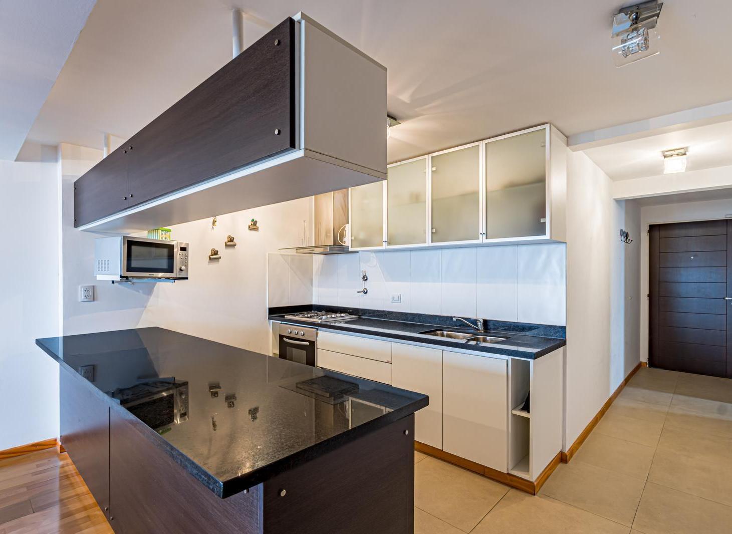 Foto de VENTA - Departamento 3 Dormitorios con balcon y cochera, Rosario., imagen 1