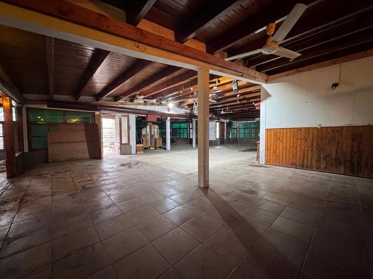 Foto de VENTA / PERMUTA inmueble con salón y parque. Piñero Santa Fe., imagen 5