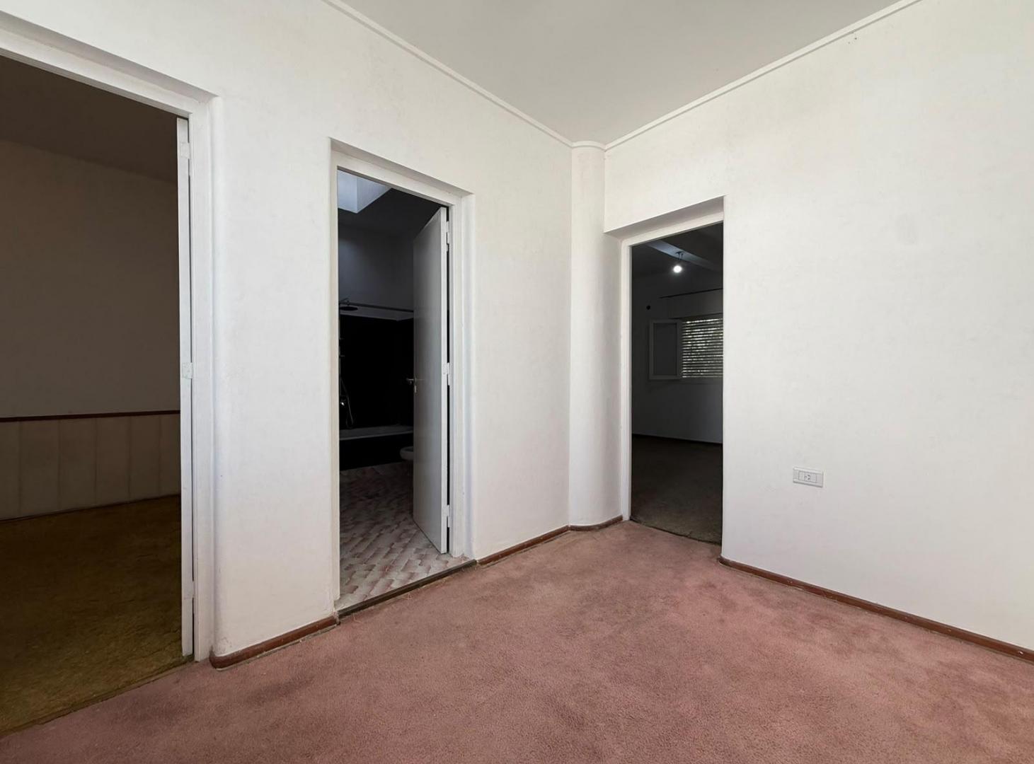 Foto de VENTA - Casa de 3 dormitorios y terraza con quincho - Arroyito, Rosario., imagen 5