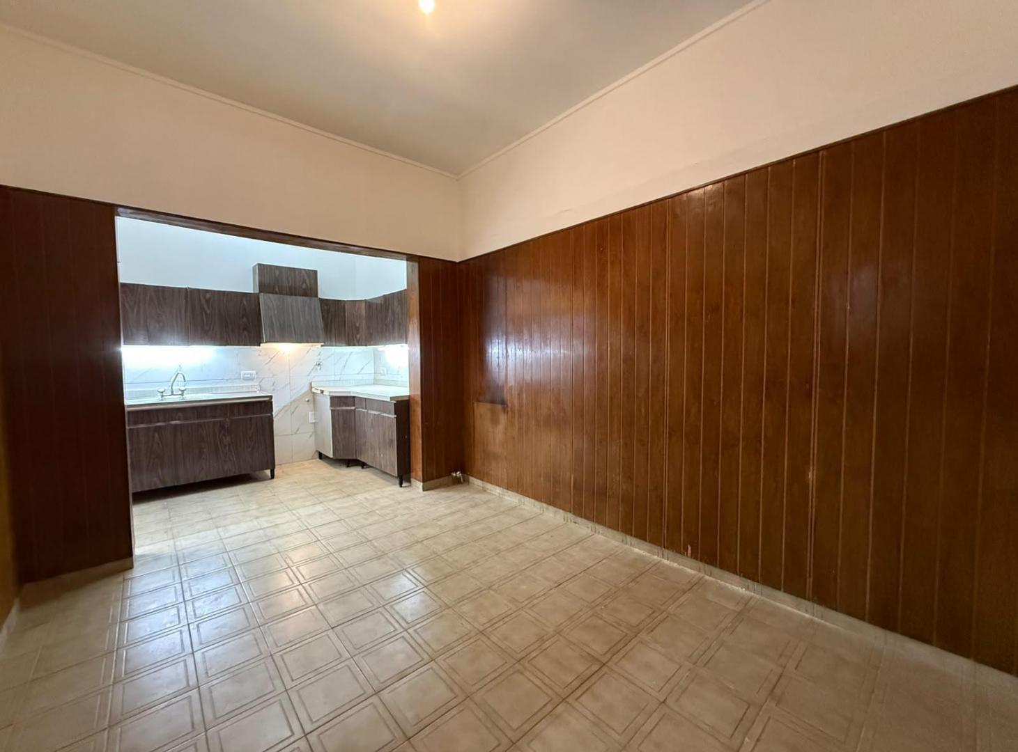 Foto de VENTA - Casa de 3 dormitorios y terraza con quincho - Arroyito, Rosario., imagen 2